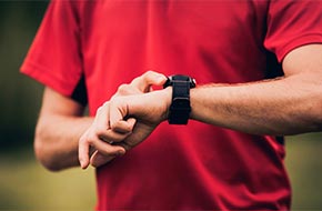 Seniors and wearable tech Seniors and wearable tech