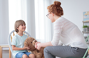6 early signs of autism